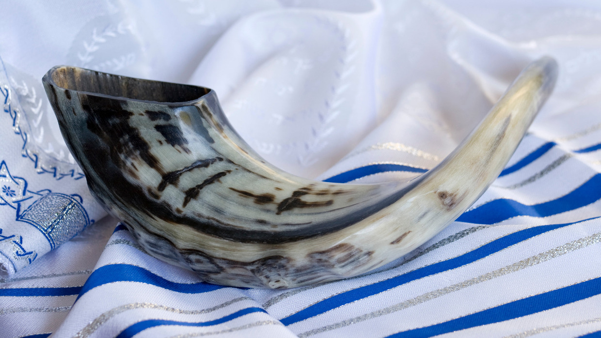 Symbolism of the Shofar Aish