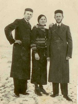 (l-r) Meir, Yitta, Chaim Yitzchok 