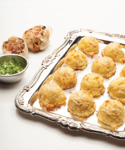 Garlicky Potato Mounds