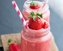 Vanilla Strawberry Smoothie