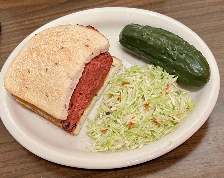 The Jewish Deli Exhibit Is More Than a Delicate “Essen”